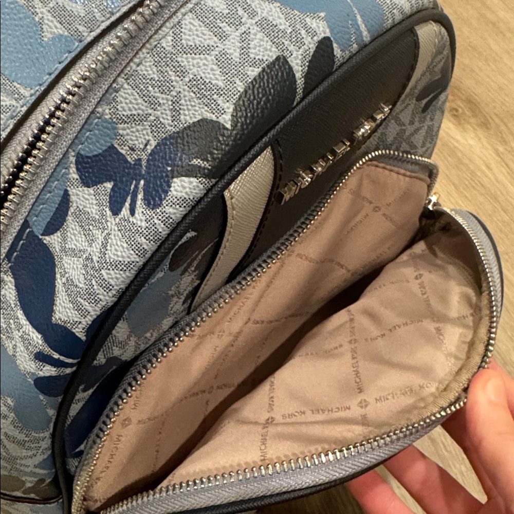 Michael Kors Navy Abbey Butterfly Small Backpack - Picture 7 of 7